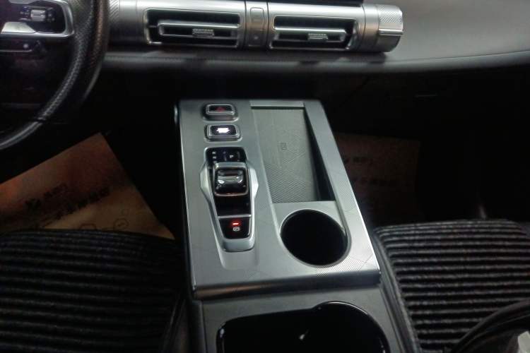 Used GAC Trumpchi EMKOO 2022 2.0 ATK TwinStar Pro Edition Gear Lever