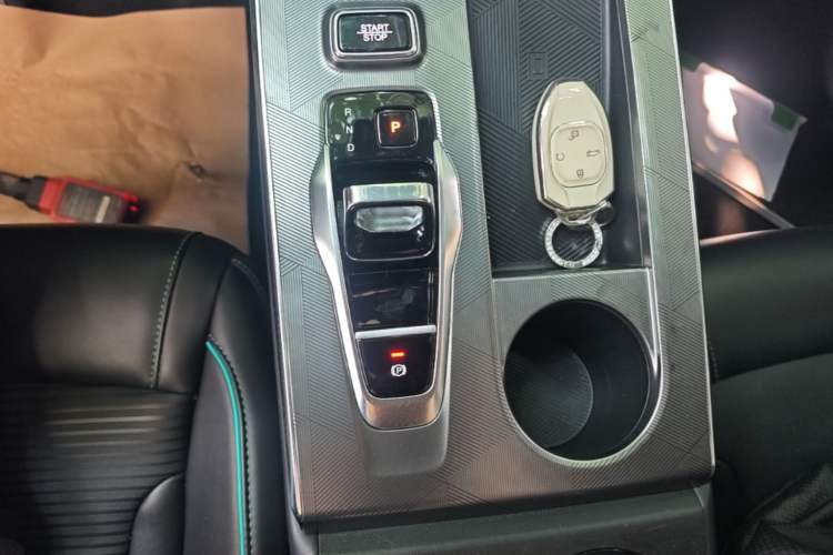Used GAC Trumpchi EMKOO 2022 1.5T Supernova Edition Gear Lever