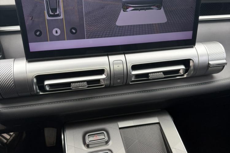 Used GAC Trumpchi EMKOO 2022 2.0 ATK TwinStar Pro Edition Interior 2