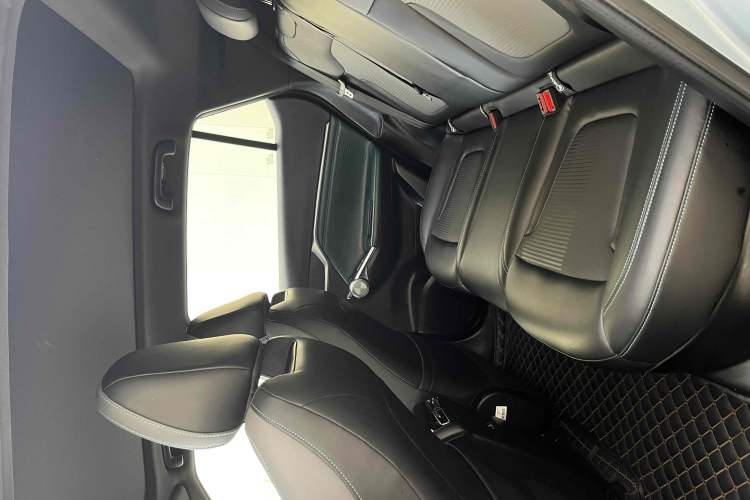 Used GAC Trumpchi EMKOO 2022 2.0 ATK TwinStar Pro Edition Interior 3