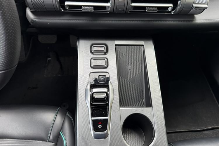 Used GAC Trumpchi EMKOO 2022 2.0 ATK TwinStar Pro Edition Interior 4