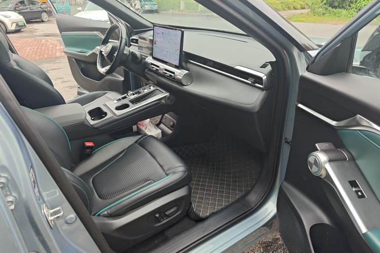 Used GAC Trumpchi EMKOO 2022 2.0 ATK TwinStar Pro Edition Interior 4