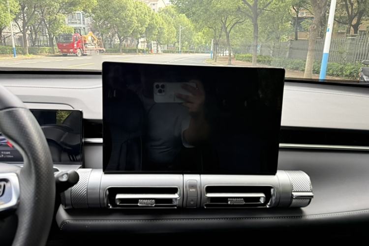 Used GAC Trumpchi EMKOO 2022 2.0 ATK TwinStar Pro Edition Interior 5