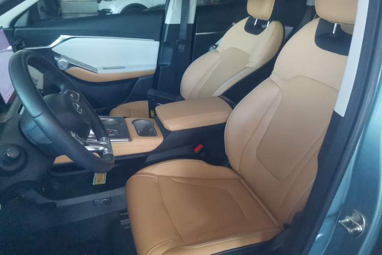 Used GAC Trumpchi EMKOO 2022 1.5T Supernova Pro Edition Left Front Seat