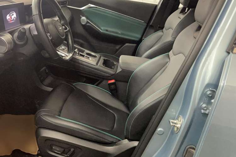 Used GAC Trumpchi EMKOO 2022 2.0 ATK TwinStar Pro Edition Left Front Seat