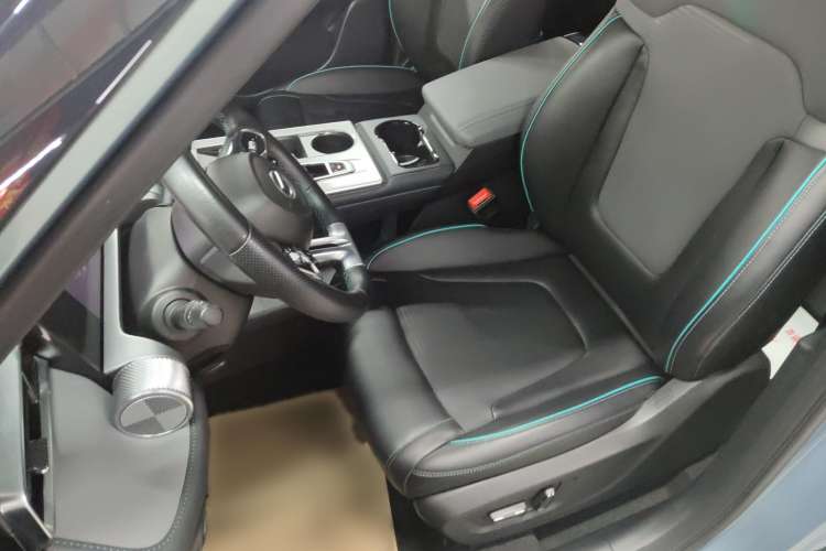Used GAC Trumpchi EMKOO 2022 2.0 ATK TwinStar Pro Edition Left Front Seat