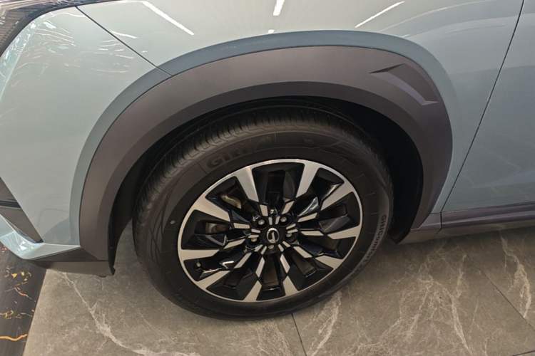 Used GAC Trumpchi EMKOO 2022 1.5T Supernova Pro Edition Left Front Wheel Hub