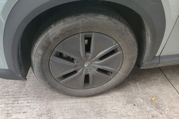 Used GAC Trumpchi EMKOO 2022 1.5T Supernova Edition Left Front Wheel Hub