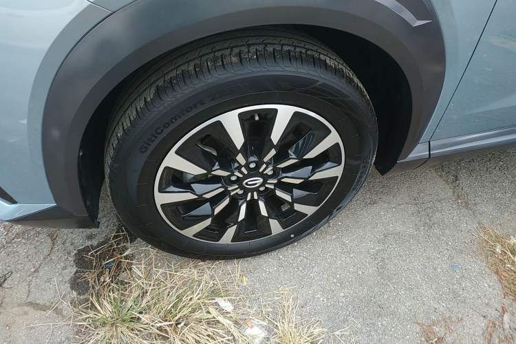 Used GAC Trumpchi EMKOO 2022 2.0 ATK TwinStar Pro Edition Left Front Wheel Hub