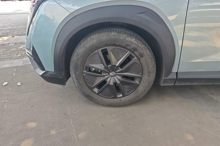 Used GAC Trumpchi EMKOO 2022 1.5T Supernova Edition Left Front Wheel Hub