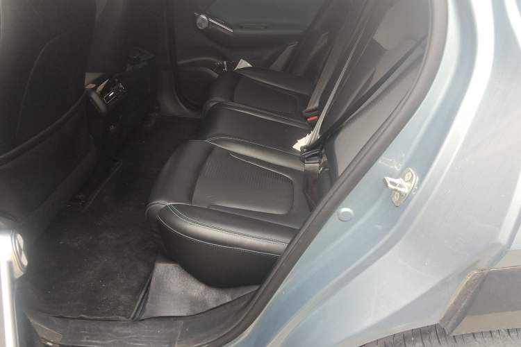 Used GAC Trumpchi EMKOO 2022 1.5T Supernova Pro Edition Left Rear Seat