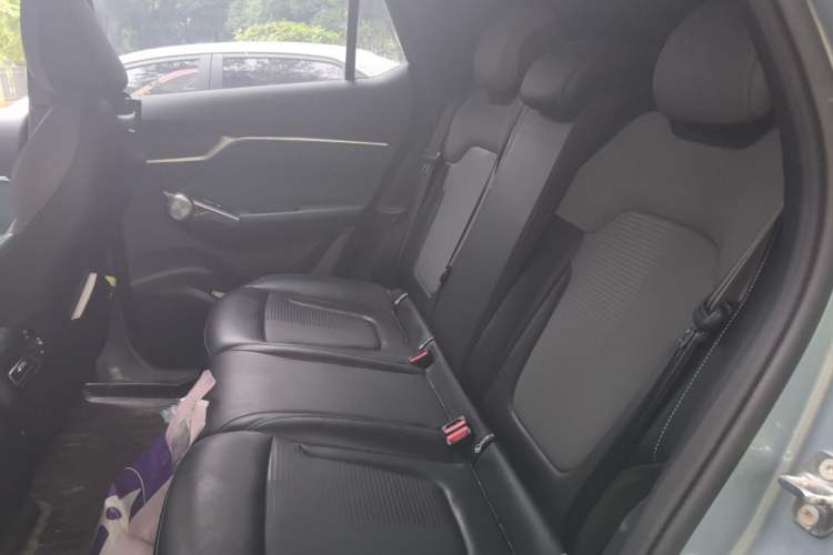 Used GAC Trumpchi EMKOO 2022 2.0 ATK TwinStar Pro Edition Left Rear Seat