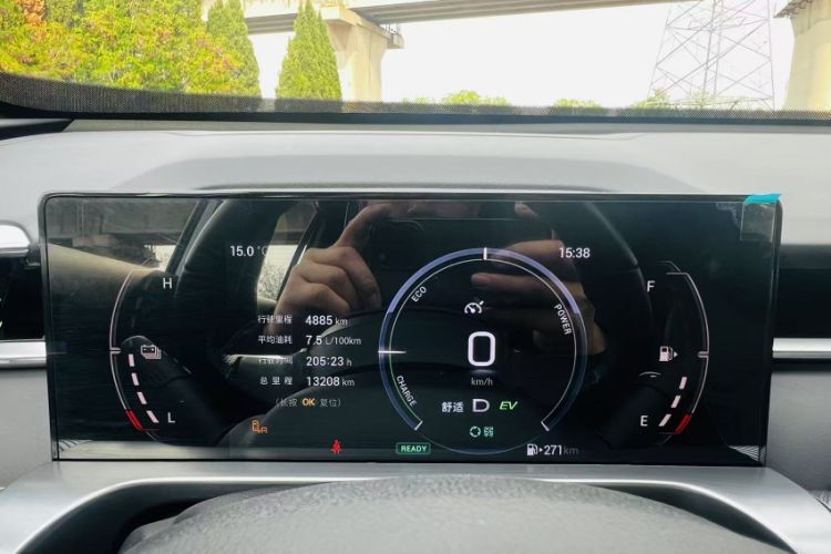 Used GAC Trumpchi EMKOO 2022 2.0 ATK TwinStar Pro Edition Odometer Close Up