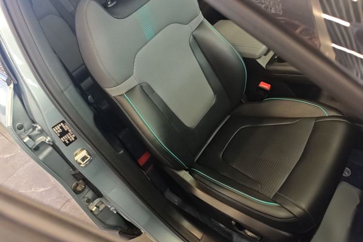 Used GAC Trumpchi EMKOO 2022 1.5T Supernova Pro Edition Right Front Seat