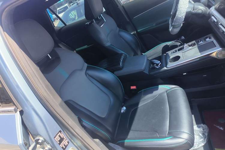 Used GAC Trumpchi EMKOO 2022 1.5T Supernova Max Edition Right Front Seat