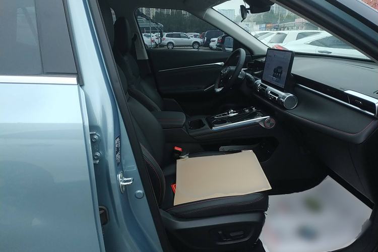 Used GAC Trumpchi EMKOO 2022 2.0 ATK TwinStar Pro Edition Right Front Seat