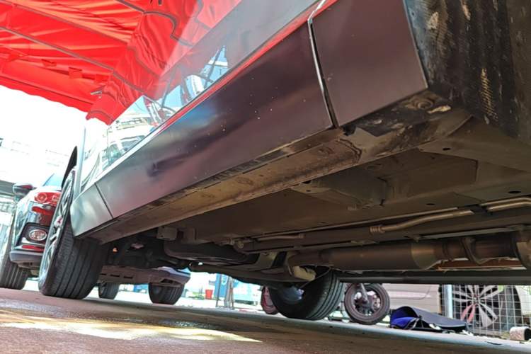 Used GAC Trumpchi EMKOO 2022 2.0 ATK TwinStar Pro Edition Right Side Sill
