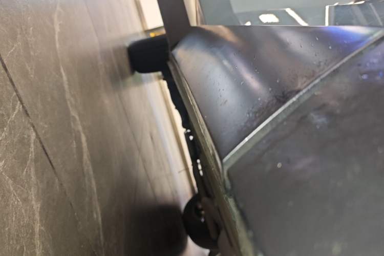 Used GAC Trumpchi EMKOO 2022 1.5T Supernova Pro Edition Right Side Sill