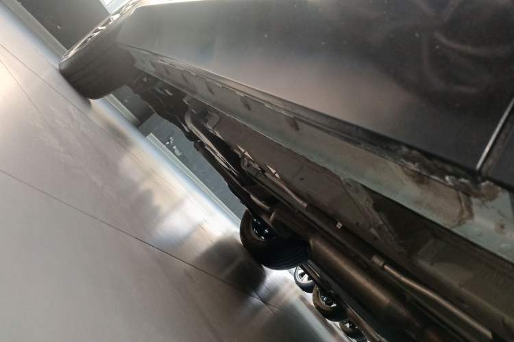 Used GAC Trumpchi EMKOO 2022 2.0 ATK TwinStar Pro Edition Right Side Sill