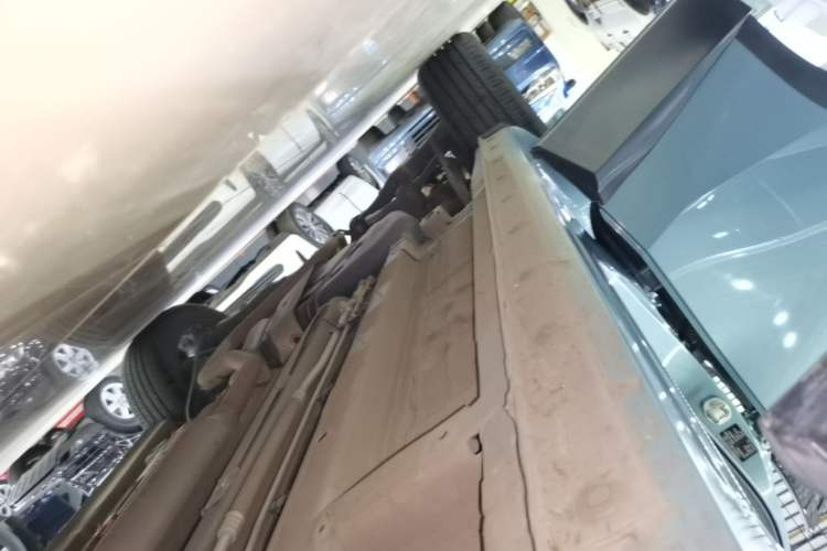 Used GAC Trumpchi EMKOO 2022 2.0 ATK TwinStar Pro Edition Right Side Sill