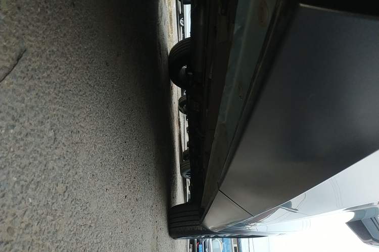 Used GAC Trumpchi EMKOO 2022 2.0 ATK TwinStar Pro Edition Right Side Sill