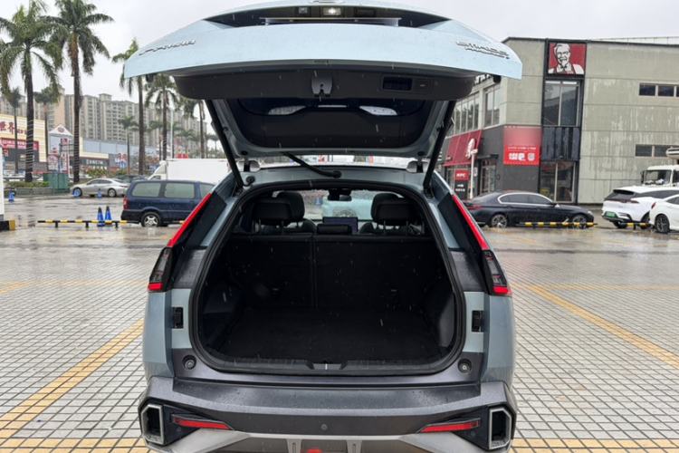 Used GAC Trumpchi EMKOO 2022 2.0 ATK TwinStar Pro Edition Trunk