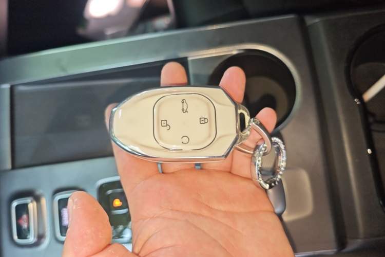 Used GAC Trumpchi EMKOO 2022 1.5T Supernova Edition Vehicle Key