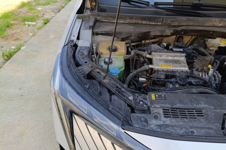 Used GAC Trumpchi EMKOO 2022 1.5T Supernova Pro Edition Engine Bay Right
