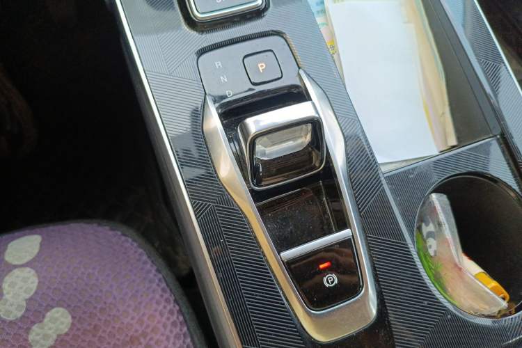 Used GAC Trumpchi EMKOO 2022 1.5T Supernova Pro Edition Gear Lever