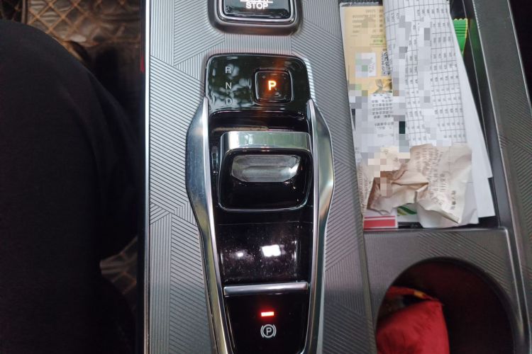 Used GAC Trumpchi EMKOO 2022 1.5T Supernova Pro Edition Gear Lever