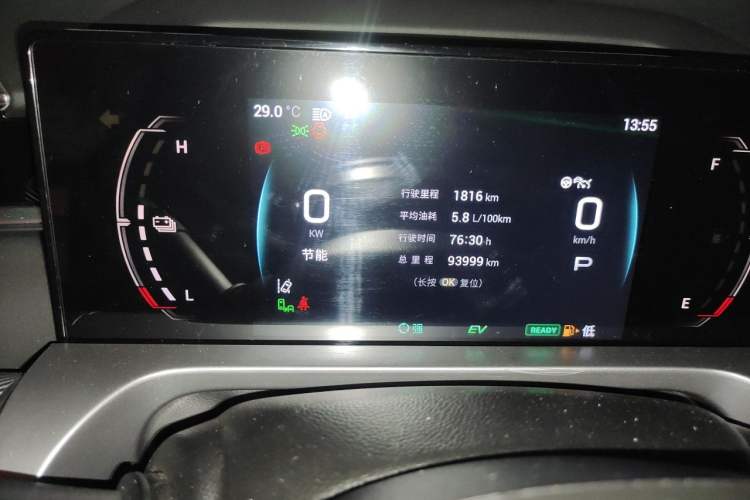 Used GAC Trumpchi EMKOO 2022 2.0 ATK TwinStar Pro Edition Odometer Close Up