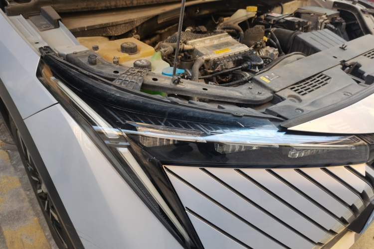Used GAC Trumpchi EMKOO 2022 1.5T Supernova Pro Edition Right Front Headlight