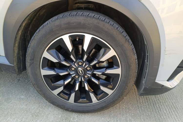 Used GAC Trumpchi EMKOO 2022 1.5T Supernova Pro Edition Right Front Wheel Hub