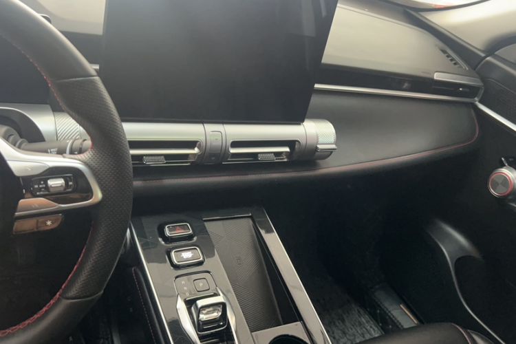 Used GAC Trumpchi EMKOO 2022 1.5T Supernova Pro Edition Audio And AC Panel