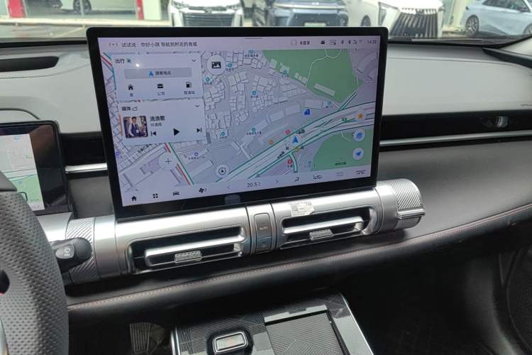 Used GAC Trumpchi EMKOO 2022 1.5T Supernova Max Edition Audio And AC Panel