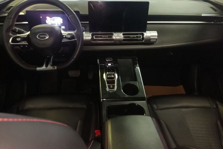 Used GAC Trumpchi EMKOO 2022 1.5T Supernova Edition Center Console