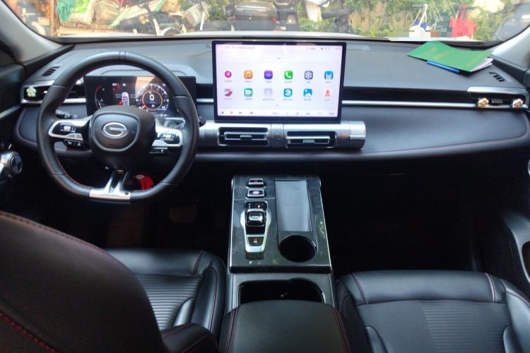 Used GAC Trumpchi EMKOO 2022 1.5T Supernova Pro Edition Center Console