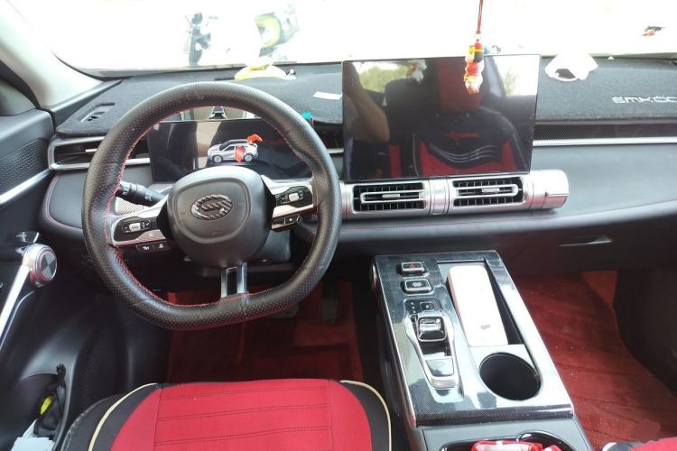 Used GAC Trumpchi EMKOO 2022 1.5T Supernova Pro Edition Center Console
