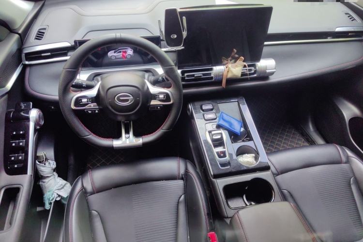 Used GAC Trumpchi EMKOO 2022 1.5T Supernova Pro Edition Center Console