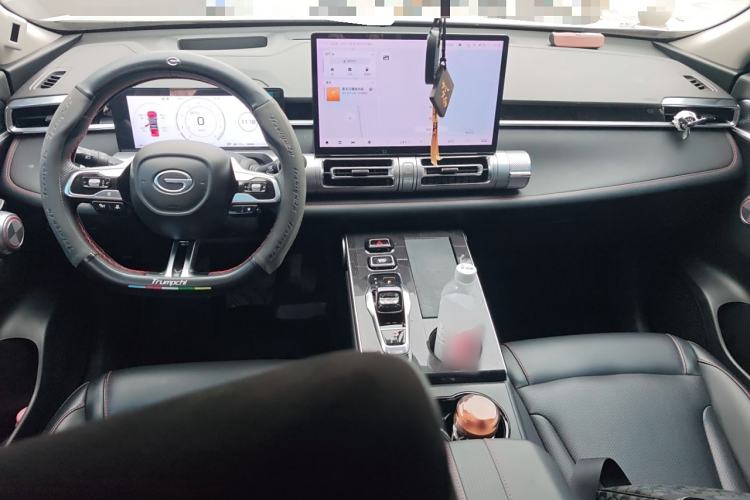 Used GAC Trumpchi EMKOO 2022 1.5T Supernova Max Edition Center Console