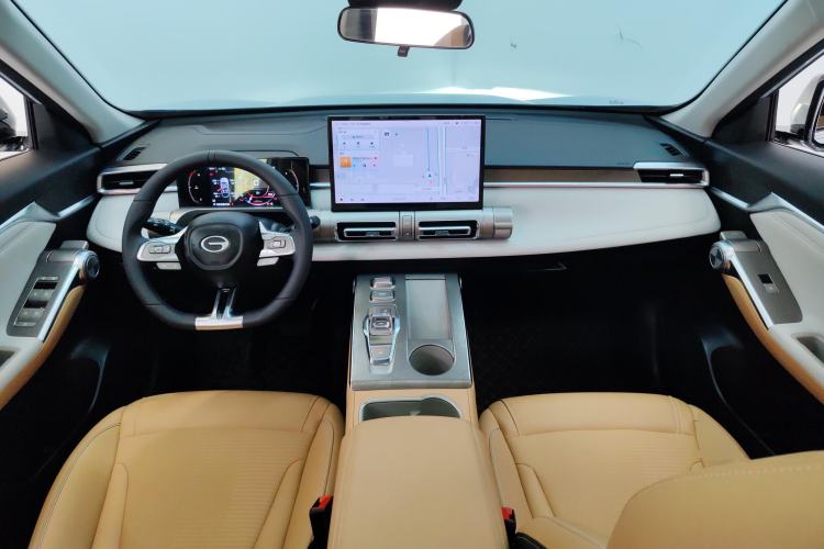 Used GAC Trumpchi EMKOO 2022 1.5T Supernova Pro Edition Center Console