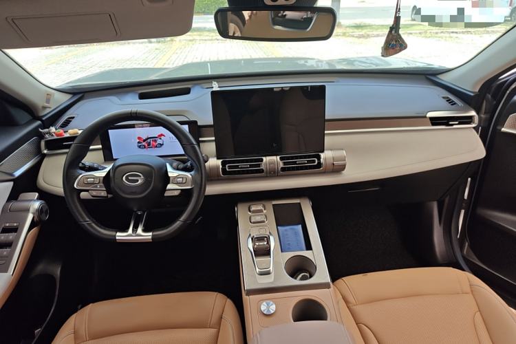 Used GAC Trumpchi EMKOO 2022 2.0 ATK TwinStar Max Edition Center Console