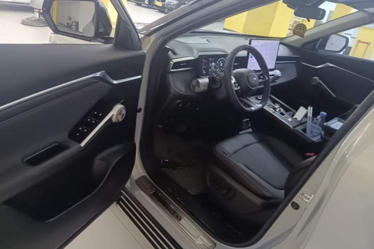 Used GAC Trumpchi EMKOO 2022 2.0T Neutron Star Pro Edition Driver Seat