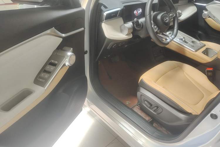 Used GAC Trumpchi EMKOO 2022 1.5T Supernova Pro Edition Driver Seat