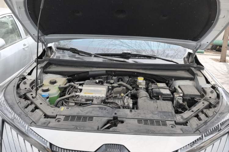 Used GAC Trumpchi EMKOO 2022 1.5T Supernova Max Edition Engine Bay