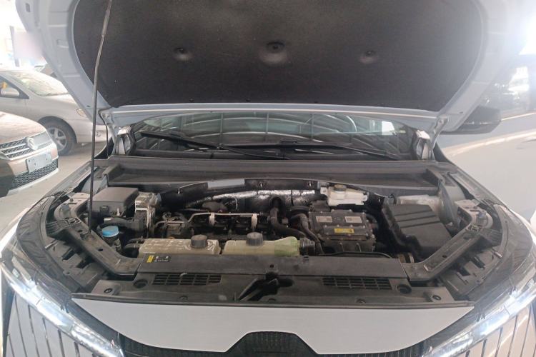 Used GAC Trumpchi EMKOO 2022 2.0 ATK Gemini Edition Engine Bay