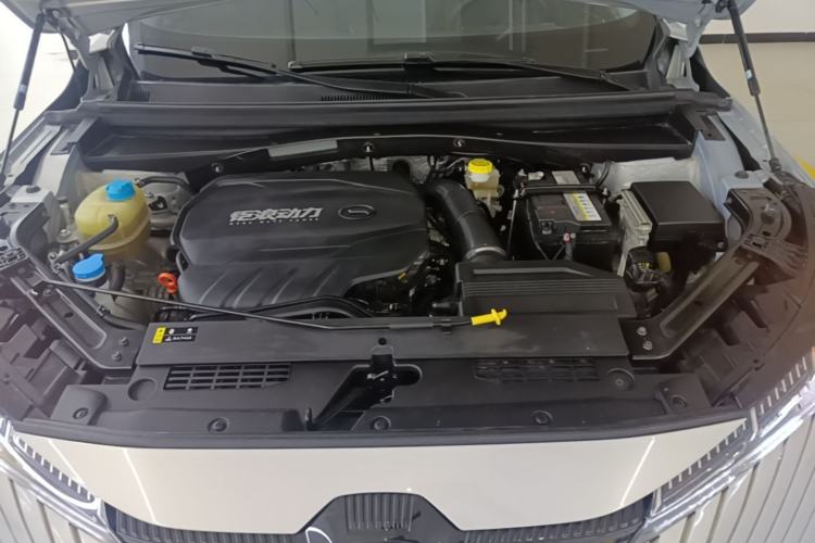Used GAC Trumpchi EMKOO 2022 2.0T Neutron Star Pro Edition Engine Bay