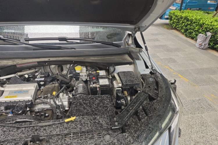 Used GAC Trumpchi EMKOO 2022 1.5T Supernova Edition Engine Bay Left