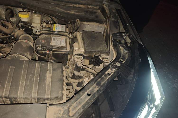 Used GAC Trumpchi EMKOO 2022 1.5T Supernova Pro Edition Engine Bay Left