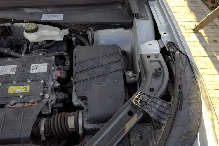 Used GAC Trumpchi EMKOO 2022 2.0 ATK TwinStar Max Edition Engine Bay Left